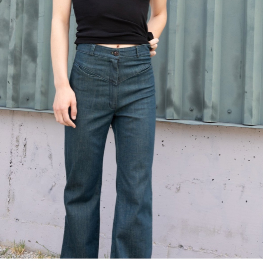 Zeta Jean in Mechanic Small